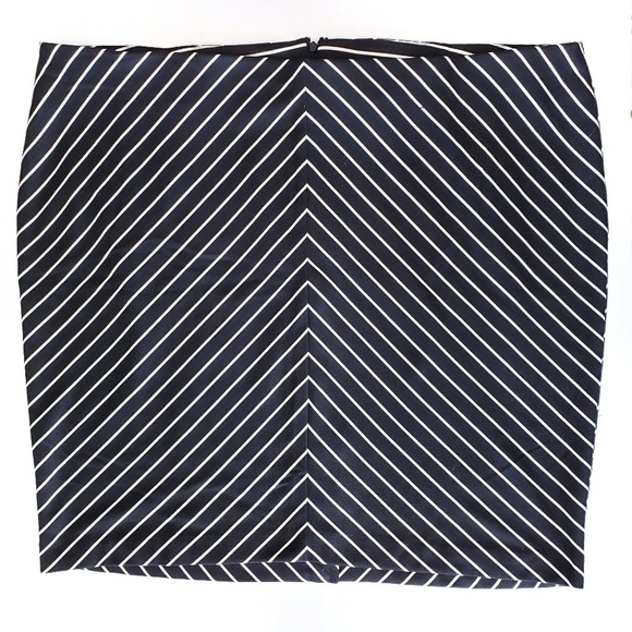 Lane Bryant Dresses & Skirts - Lane Bryant Skirt Size 26 Black & White Striped Pencil
